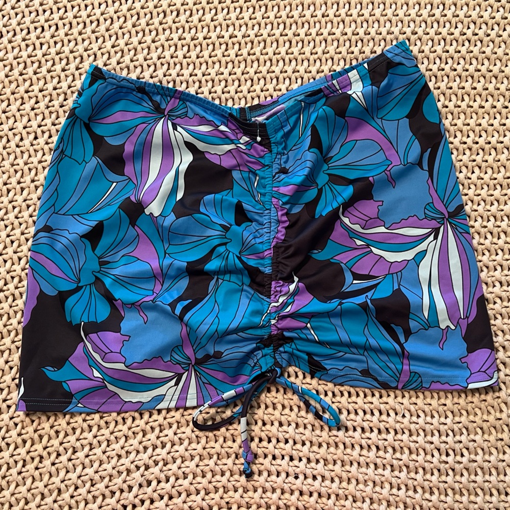 Swimsuit Bottom Cover Skirt with Adjustable Cinch Sides Sz 14-18 - Picture 3 of 4